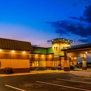 Rock Island Inn & Suites Marshalltown Exterior photo