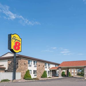 Super 8 By Wyndham Rice Lake Hotel Exterior photo