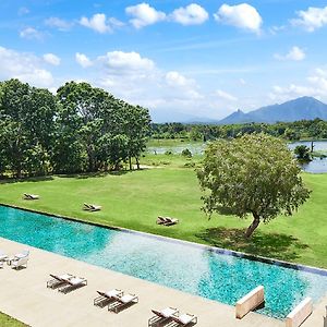 Jetwing Lake Hotel Dambulla Exterior photo