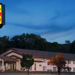 Super 8 By Wyndham Algona Hotel Exterior photo