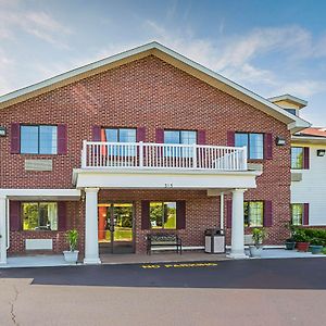 Econo Lodge Inn & Suites Ripley Exterior photo