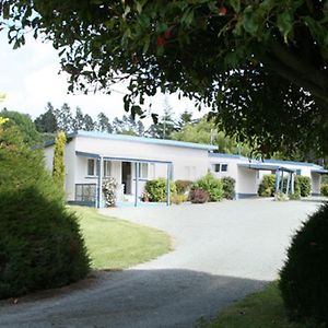 Alma Motel Oamaru Exterior photo