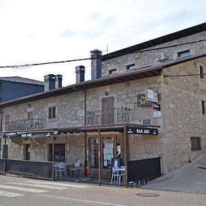 Hotel Rural Val Dos Pigarros Lubián Exterior photo