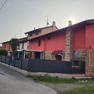 A casa di luca Hotel Mediglia Exterior photo