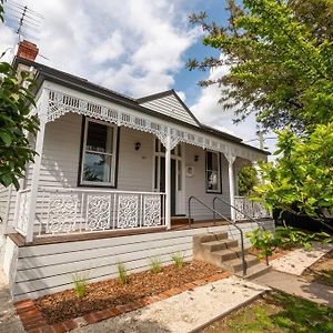 Newly Renovated, Kennedy Cottage - Close To Cbd Bendigo Exterior photo