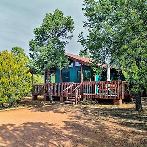 Modern Heber-Overgaard Cabin With Deck And Fire Pit Villa Exterior photo