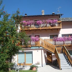 Casa Smith E B Apartment Bormio Exterior photo