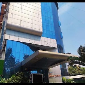 Hotel Orient Crown, Kolhapur Exterior photo