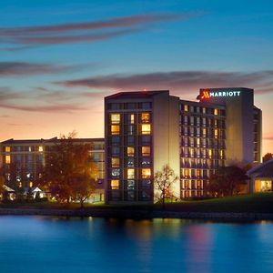 Kansas City Airport Marriott Hotel Exterior photo