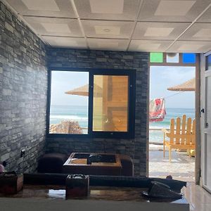Sea Surf Beachfront Apartment Imsouane Exterior photo