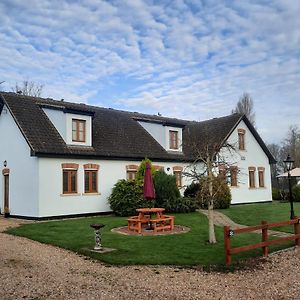 Langdale Lodge Lincoln Exterior photo