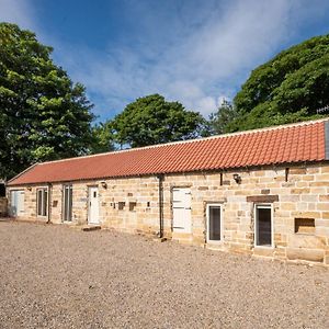 Hog Barn At Howe End Villa Castleton  Exterior photo