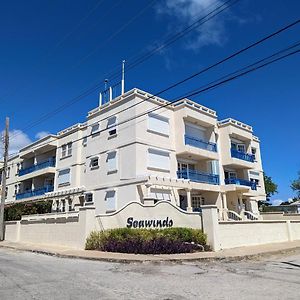 Seaside Apartment Nr Beach, Supermarket And Bus Route Christ Church Exterior photo