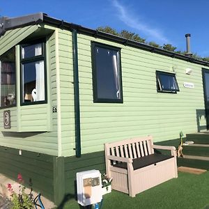 Cosy Holiday Caravan Minutes From The Beach Villa Aberystwyth Exterior photo