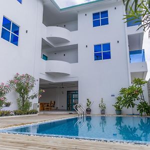 Surf House By Konalle Hotel Gaafu Dhaalu Atoll Exterior photo