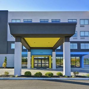 Tru By Hilton Huber Heights Dayton Hotel Exterior photo