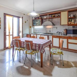 Stunning Apartment In Santa Maria Capua Vete Santa Maria Capua Vetere Exterior photo