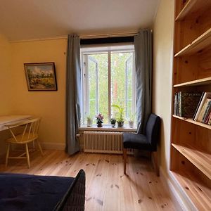 Bed&Breakfast In Nature 12 Min From City Free Bikes Bed & Breakfast Stockholm Exterior photo