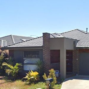 Halfway-Out Lite Hotel Langwarrin Exterior photo