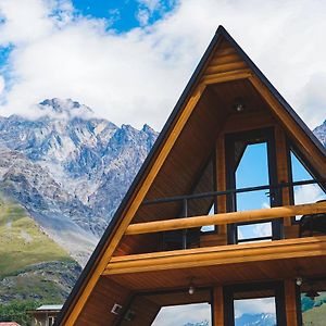 Lonely Mountain Villa Kazbegi Exterior photo