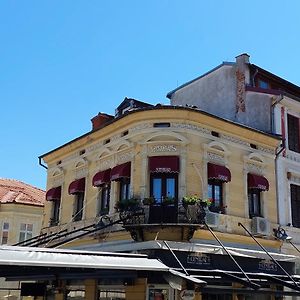 City House Central Bed & Breakfast Bituli Exterior photo