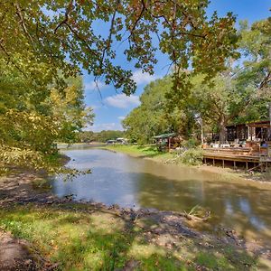 Malakoff Retreat With Hot Tub And Lake Access! Villa Exterior photo