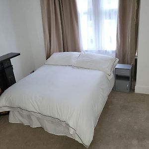 Affordable Rooms In Gillingham Gillingham  Exterior photo