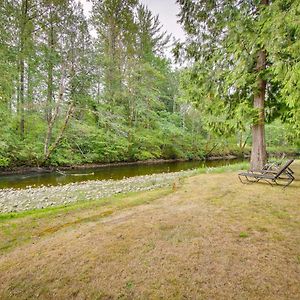 Riverfront Rental With Deck 4 Mi To Wallace Falls! Sultan Exterior photo