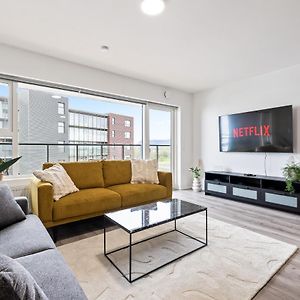 Venture Vacations - Selfoss Secret Free Parking - King Bed - Netflix Apartment Exterior photo