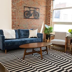 Trendy 1 Bedroom Loft Apt Downtown With Exposed Brick Roanoke Exterior photo