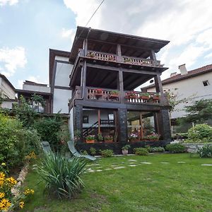 Oasis Guest House Dobriniște Exterior photo