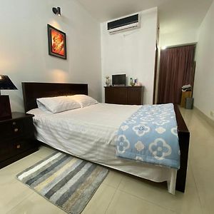 Cozy Ac Private Bedroom Gulshan 1 - 6Km Airport Dacca Exterior photo