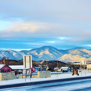 Hikers Cimarron Inn & Rv Park Exterior photo