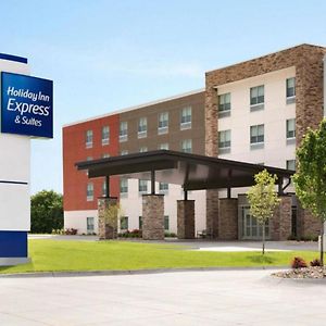 Holiday Inn Express & Suites Hayward - Castro Valley Exterior photo