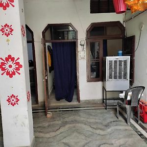 Divisha Pg House Sharing Beds Only For Boys Apartment Bareilly Exterior photo