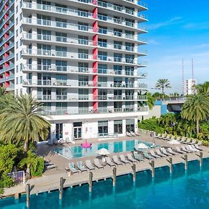 Modern Resort - Gym - Pool - Near Beach Plaja Hallandale Exterior photo