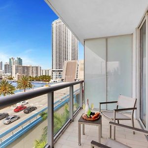 Amazing Pool - Balcony - Gym - Near Beach Apartment Plaja Hallandale Exterior photo