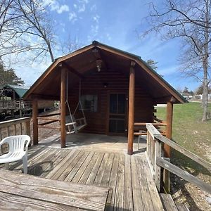 Secluded Rustic Cabin With Views Villa Bloomington Exterior photo