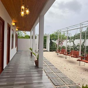 Villa Oneocean Kondey Exterior photo