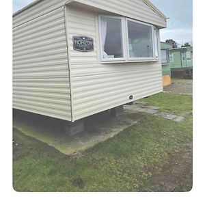 Aj'S Caravan Hire Hotel Aberystwyth Exterior photo