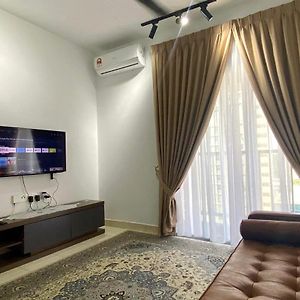 Tifa Home, Alanis Residence Klia Sepang Netflix Exterior photo