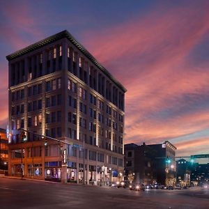 Blu-Tique, Akron, A Tribute Portfolio Hotel Exterior photo