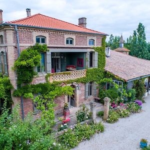 Parc De Coulassy Bed & Breakfast Nègrepelisse Exterior photo