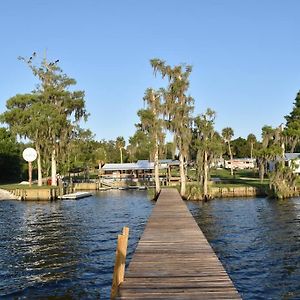 Waterfront Tiny Home Crescent City Exterior photo