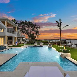 Infinity Pool Paradise I Luxe Waterfront Living Villa Edgewater  Exterior photo