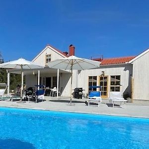 Villa Vitvikenb I Gotland Pool Slite Exterior photo