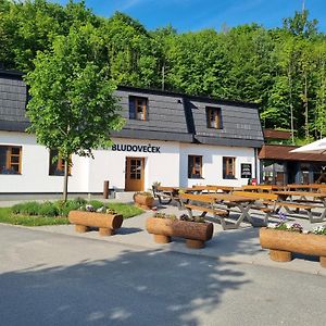 Restaurace a Penzion Bludoveček Hotel Bludov  Exterior photo