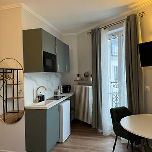 Studio De Charme Parisien Apartment Levallois-Perret Exterior photo