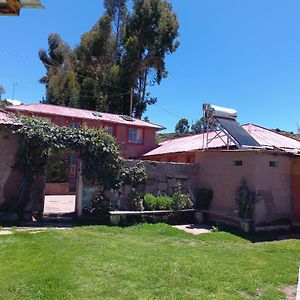 Taquile Familia Celso Hotel Huillanopampa Exterior photo