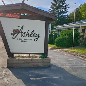 The Ashley Motel Saranac Lake Exterior photo